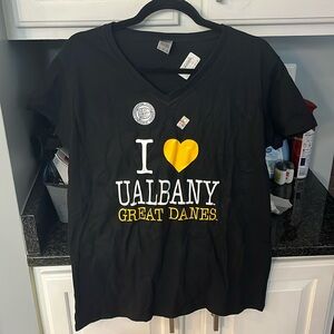 Women’s large v-neck tshirt